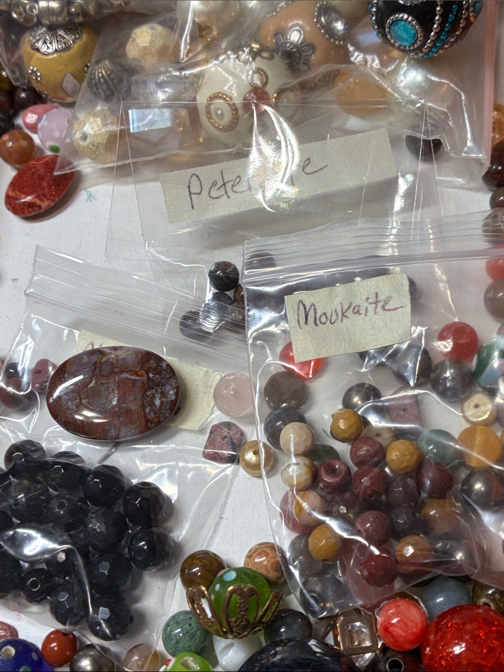 Assorted jewelry making beads and findings for making jewelry assorted materials - Picture 5 of 16